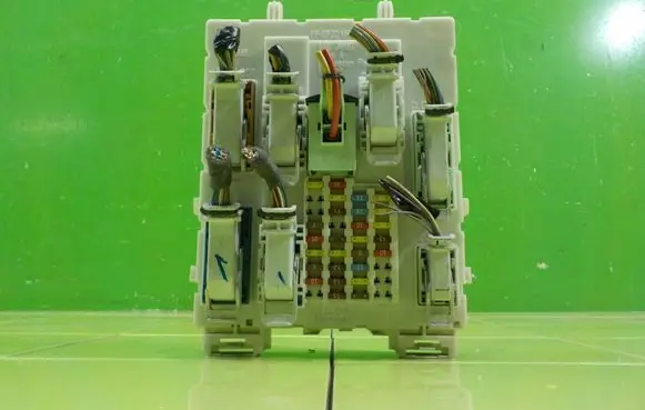 Ford Focus Fuse box set F1FT14A073DE BEZPIECZNIKOW