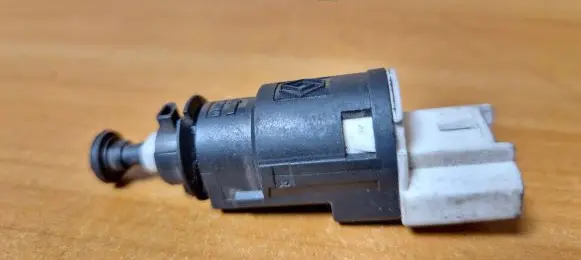 Renault Laguna II Brake pedal sensor switch 8200276361