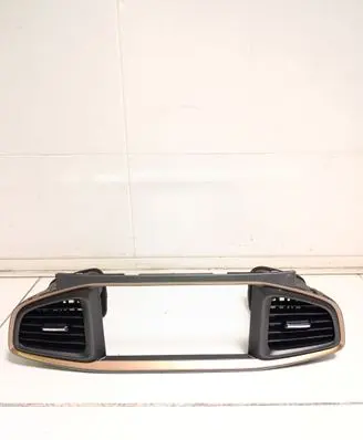 Hyundai Ioniq Dash center air vent grill 84740G2100 20181040113 CF4G71