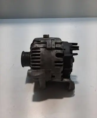 BMW 5 E60 E61 Generator/alternator 7797521 439485