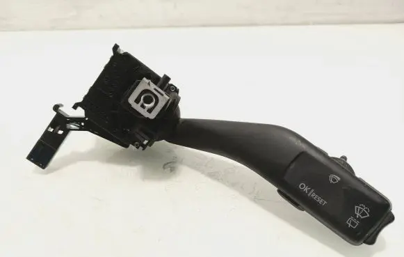 Skoda Octavia Mk2 (1Z) Wiper control stalk 1K0953519A