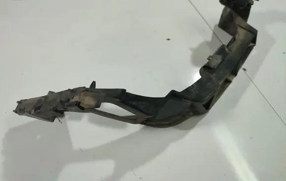 Peugeot 207 Rear bumper mounting bracket 1859870016