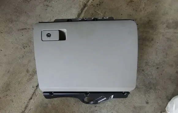 Volkswagen PASSAT B6 Glove box 3c1857097
