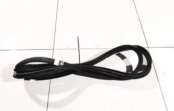 Mercedes-Benz C AMG W204 Rubber seal front coupe door 