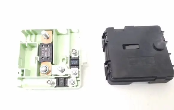 BMW X3 E83 Fuse module 6928945