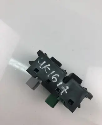 Renault Megane III Other switches/knobs/shifts 1259364X