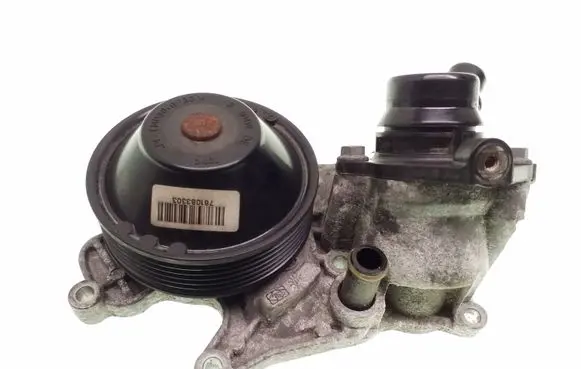 BMW 1 F20 F21 Water pump 781083303