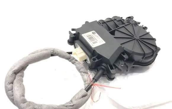 BMW X6 F16 Tailgate exterior lock 7318696