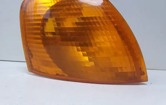 Volkswagen PASSAT B5 Front indicator light 22474000D 55496