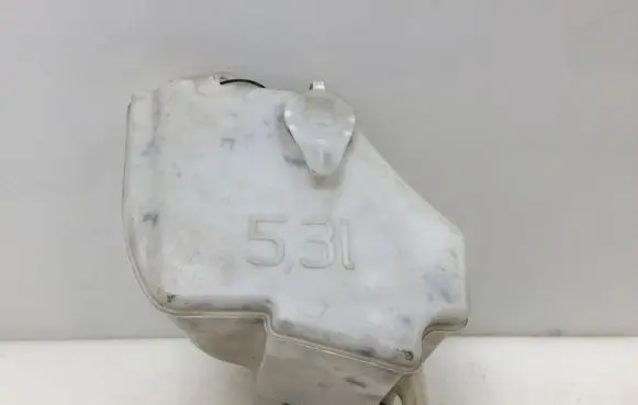 BMW 3 E46 Windshield washer fluid reservoir/tank 8362562