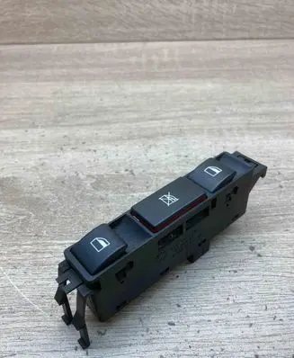 BMW 3 E46 Electric window control switch 8381518