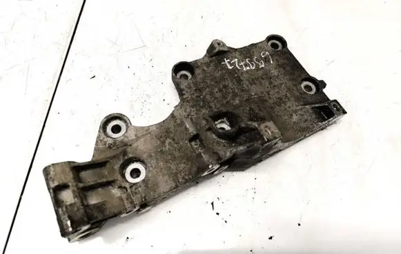 Volkswagen Caddy Engine mounting bracket 03g903143a