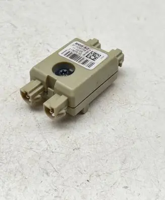 BMW 3 E90 E91 Rear glass lock/latch Q586 911826106