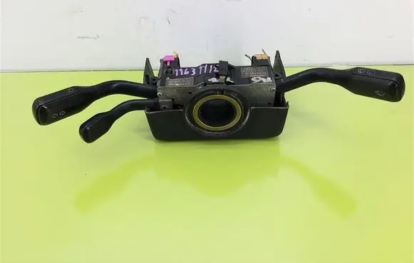 Audi 80 90 S2 B4 Indicator stalk 4A9953503