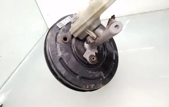 Renault Megane II Brake booster 7701055023 320671111