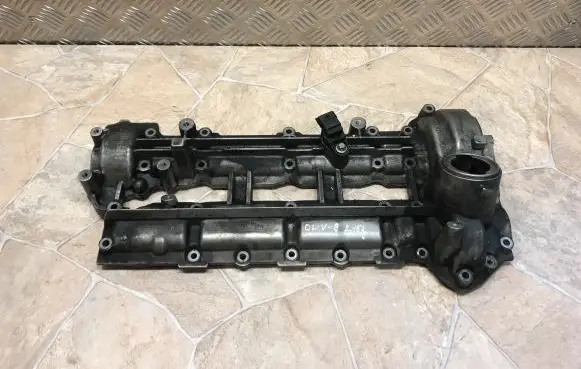 Mercedes-Benz ML W164 Rocker cam cover A6420101630