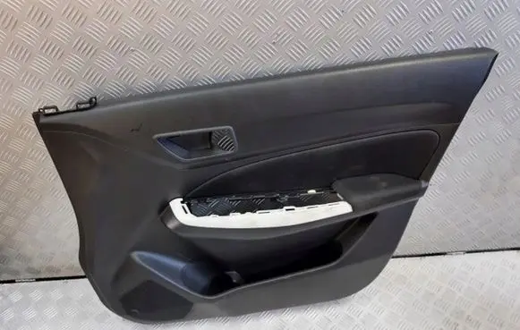 Suzuki Swift III Front door card panel trim