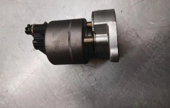 Opel Astra G EGR valve A0065801