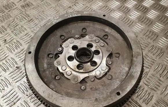 Volkswagen Touran I Flywheel