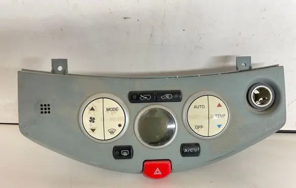 Nissan Micra Climate control unit 27500BC51C