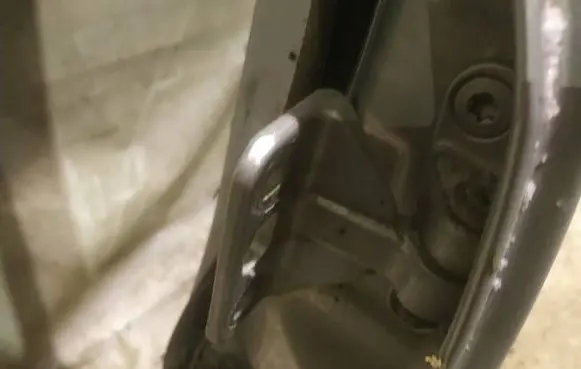 Mercedes-Benz E W211 Rear door lower hinge 