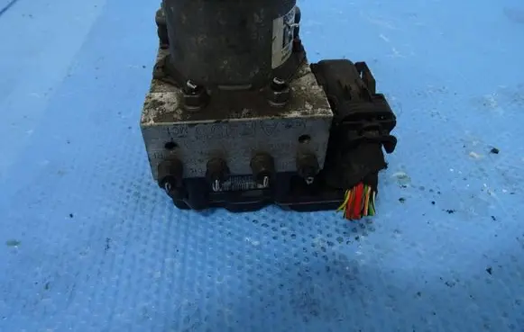 Alfa Romeo Mito ABS Pump 51828279 0265230600