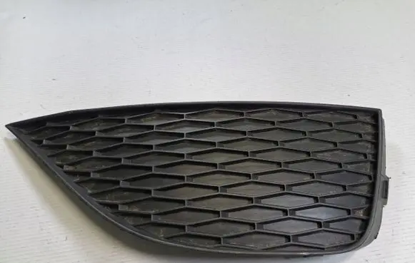 Seat Ibiza IV (6J,6P) Front bumper lower grill