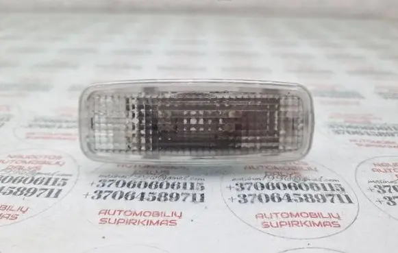 Audi A6 S6 C6 4F Front door interior light 4D0947105A