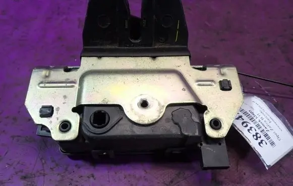 Opel Zafira B Tailgate/trunk/boot lock/catch/latch 