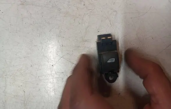 Volvo V40 Electric window control switch 31394840