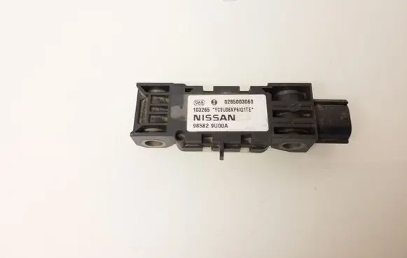 Nissan Note (E11) Airbag deployment crash/impact sensor 0285003060 103265 985829U00A