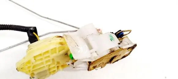 Honda CR-V Rear door lock 