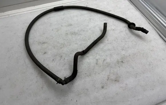 Tesla Model S Electric car engine cooling hoses/pipes 600773200E