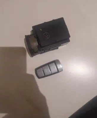 Volkswagen PASSAT B6 Ignition lock contact 3C0905843