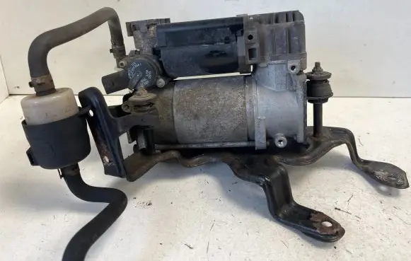 Mercedes-Benz CLS C219 Air suspension compressor/pump 442051263