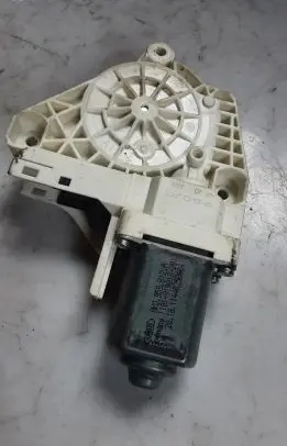 Audi A6 C7 Rear door window regulator motor 8K0959812A