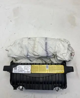 Audi Q3 8U Passenger airbag 8U0880204E