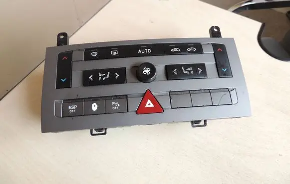 Citroen C5 Climate control unit VP4PUH18C612ME 96573328 FNFB0599DC