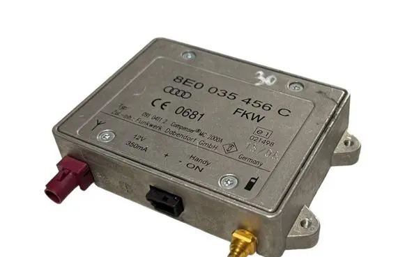Audi A6 S6 C6 4F Antenna control unit 8E0035456C 09104112 2465834