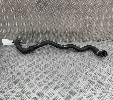 Volvo XC90 Engine coolant pipe/hose 32339123