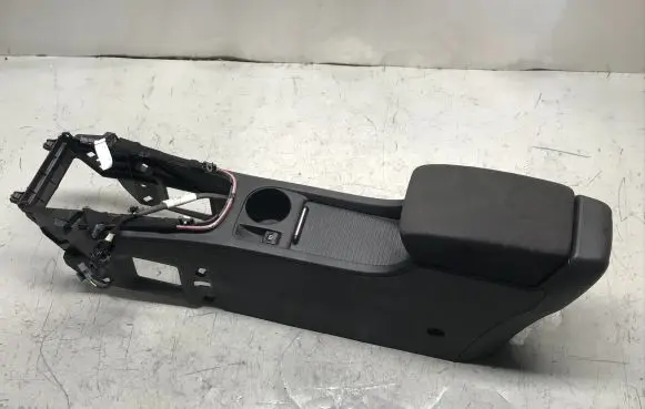 Opel Astra J Armrest 13320351 13258342 13312282