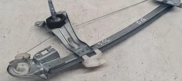 Rear door manual window regulator