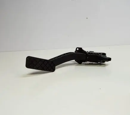 Volkswagen Tiguan Accelerator throttle pedal 5Q2723503D