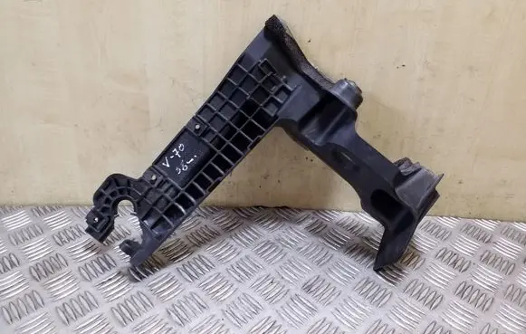 Volvo V70 Other engine bay part 30760952 6G9N10724FF