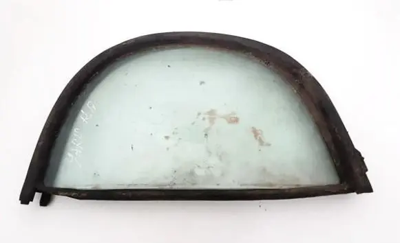 Rear vent window glass