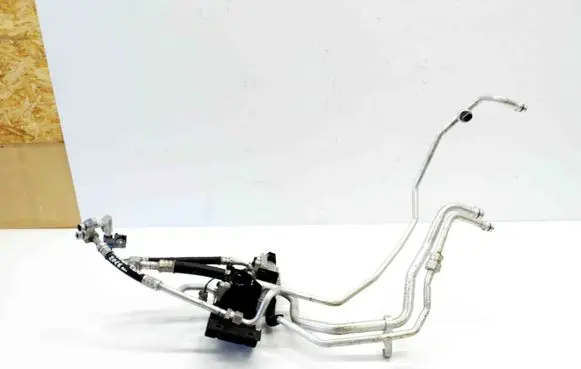 Nissan Leaf II (ZE1) Air conditioning (A/C) pipe/hose 924483NL1A 924503NL0B