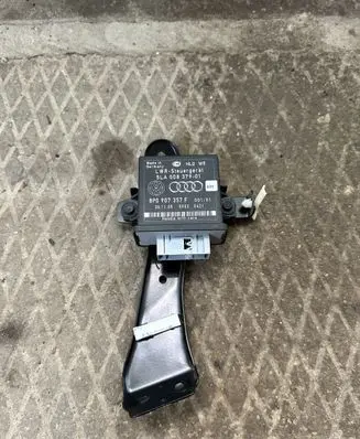Audi A3 S3 8P Light module LCM 8P0907357F 5LA00837901