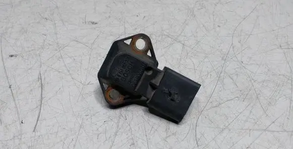 Audi A6 S6 C5 4B Air pressure sensor 0281002326 059906051