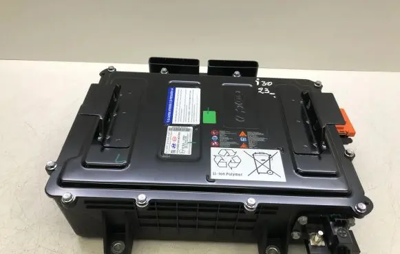 Hyundai i30 Hybrid / electric car battery 375M0G4000 100RES020057