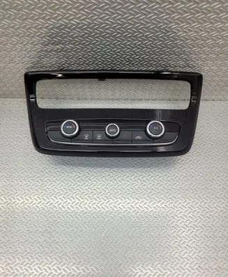 Opel Mokka B Climate control unit 9831889280